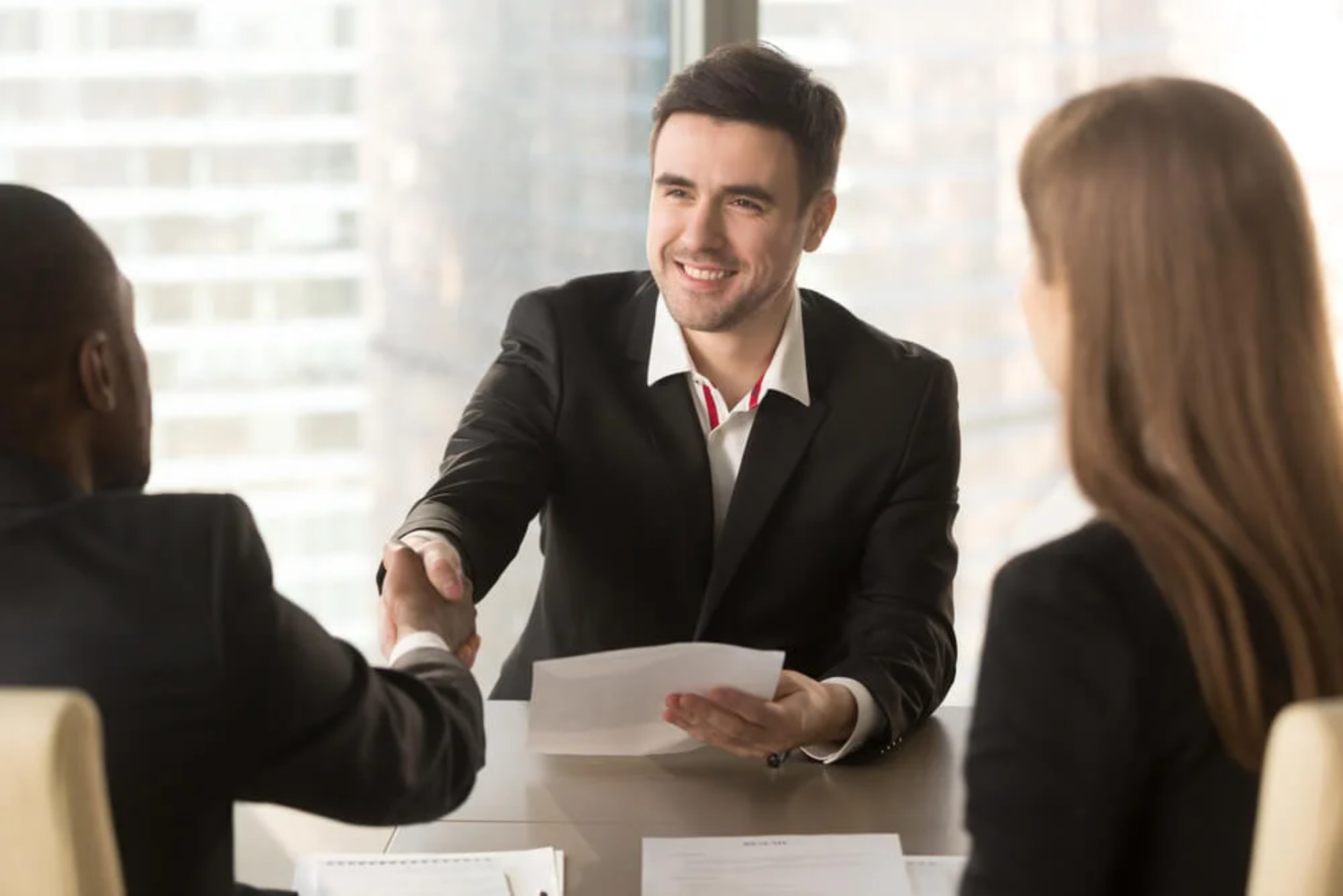 How to Find Dubai Companies Offering Internships for Pakistanis