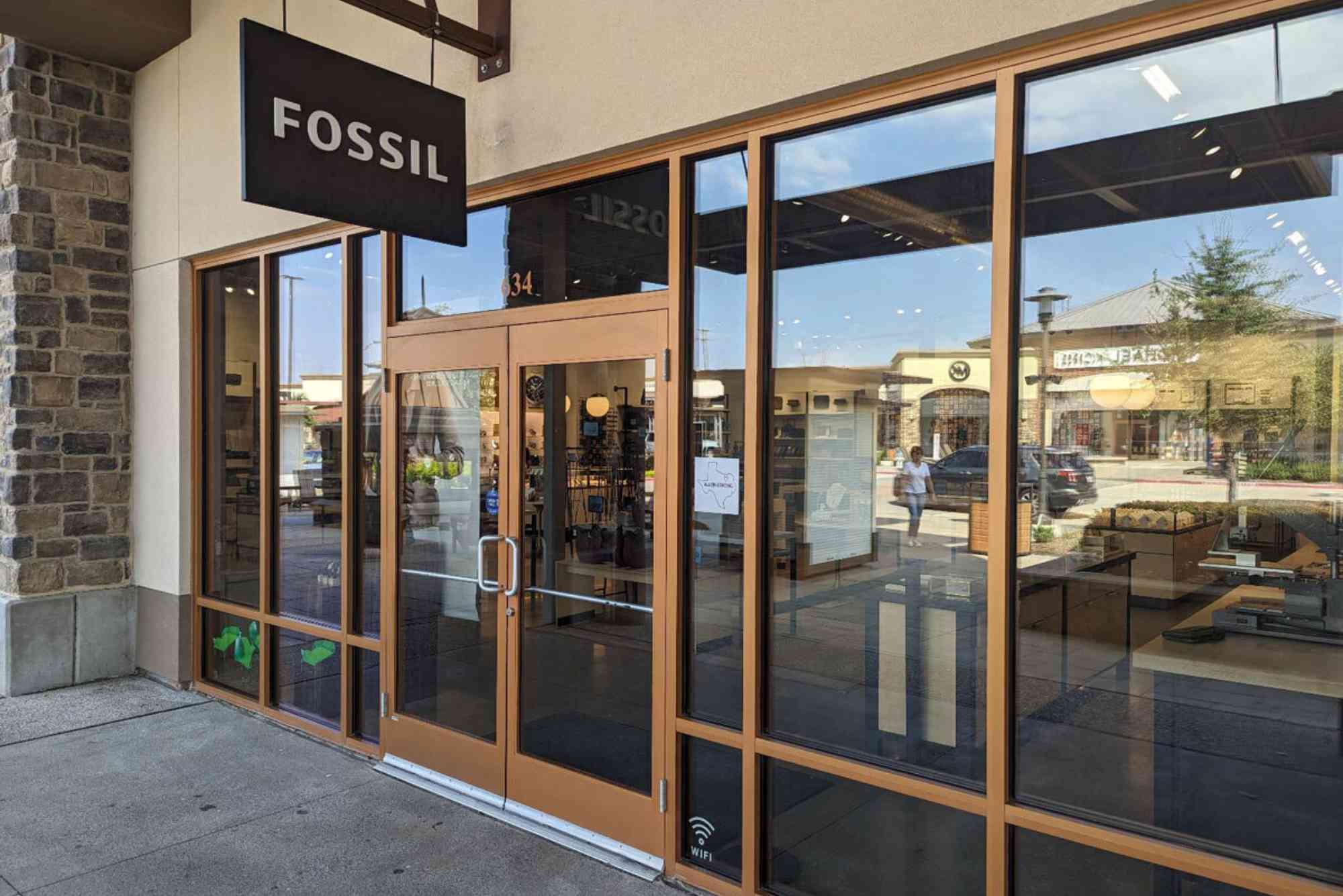 Premium Outlets Montréal Day Plan