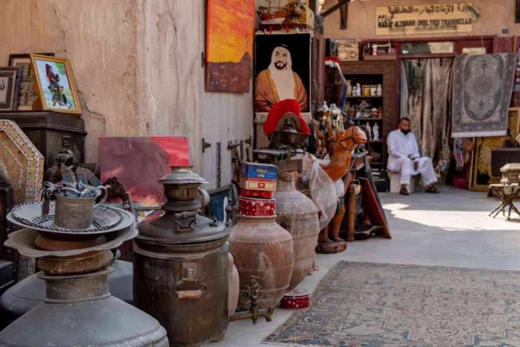 What souvenirs to buy in Dubai
