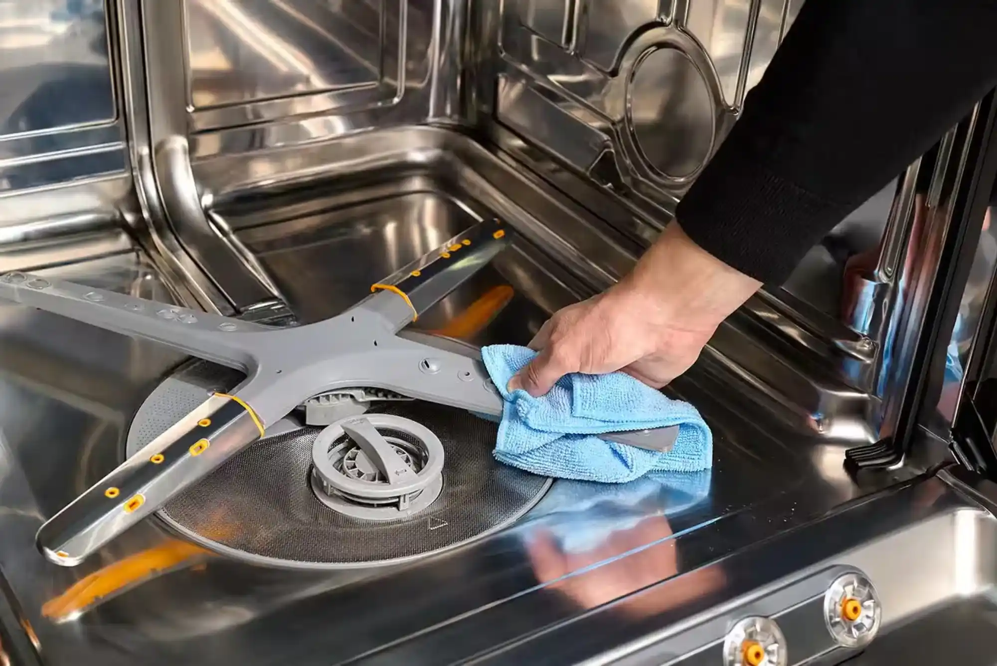 Dishwasher Interior Cleaning